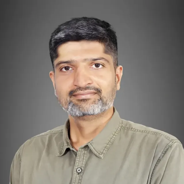 Portrait of Shreyans Bhatt